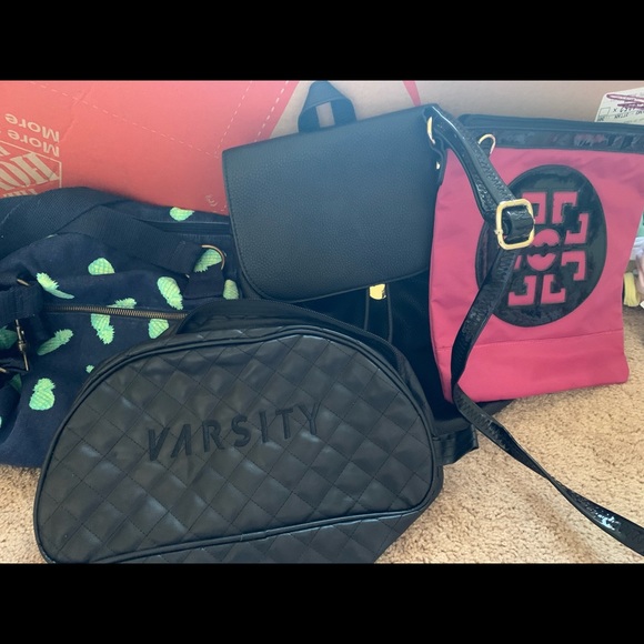 Bags/ Purses - Picture 2 of 5